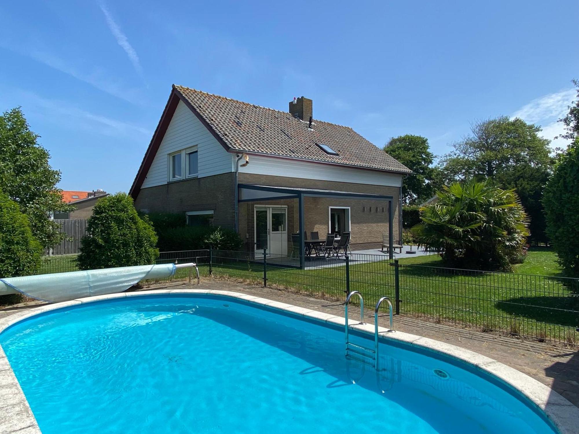 Cadsun House - Detached House By The Holiday home